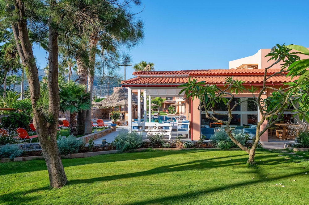 High Beach Resort & Spa 62/68