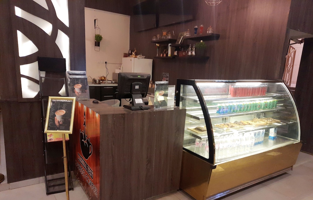 جولدن أبها المضياف(Abha Al-Mudiyaf Al-Thahabiya Serviced Apartments) 22/25