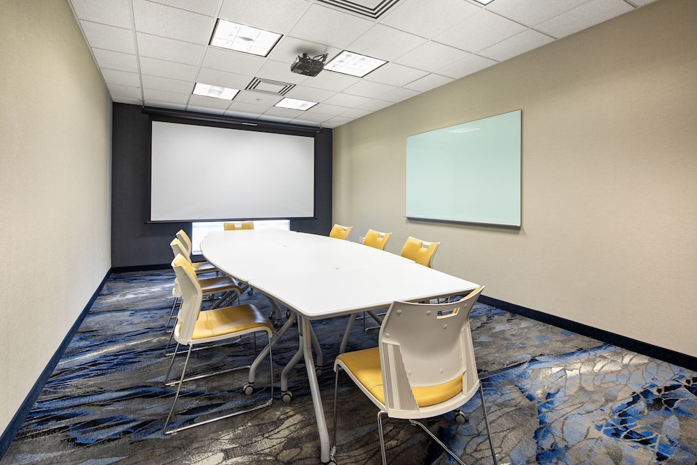 Fairfield Inn And Suites Toronto Mississauga 22/28