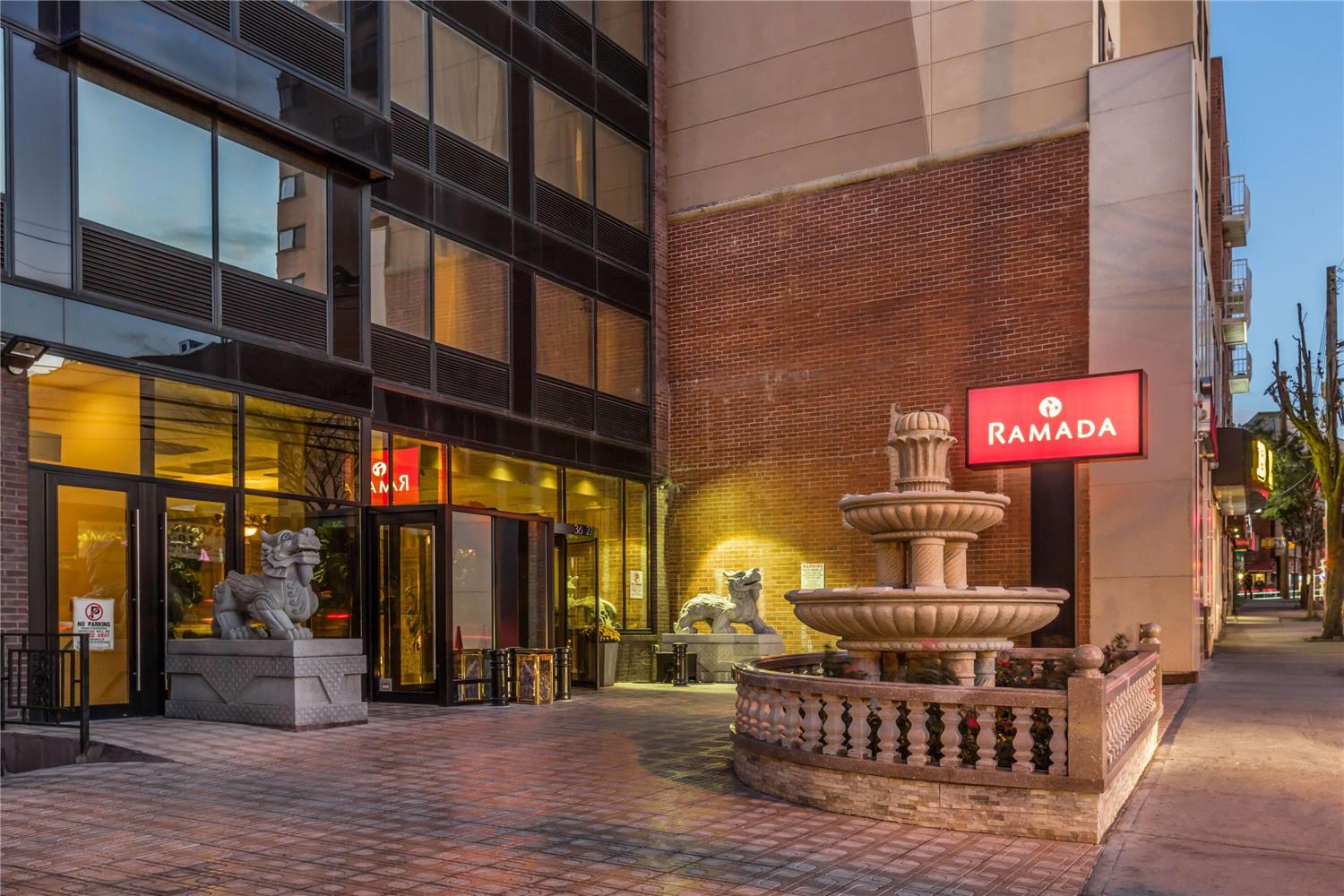 Ramada by Wyndham Flushing Queens 23/35
