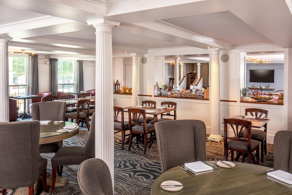 Inns At The Equinox 60/80