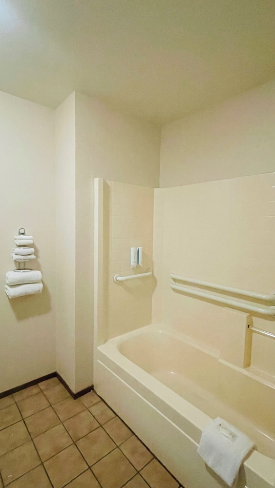 Rodeway Inn Jackson - Martell 56/57