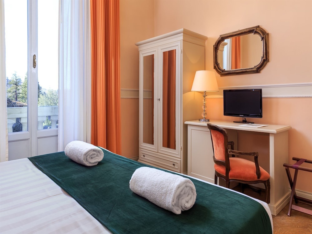 Villa Carlotta 33/56