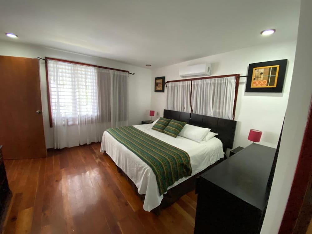 Coras Place Bacalar 18/64
