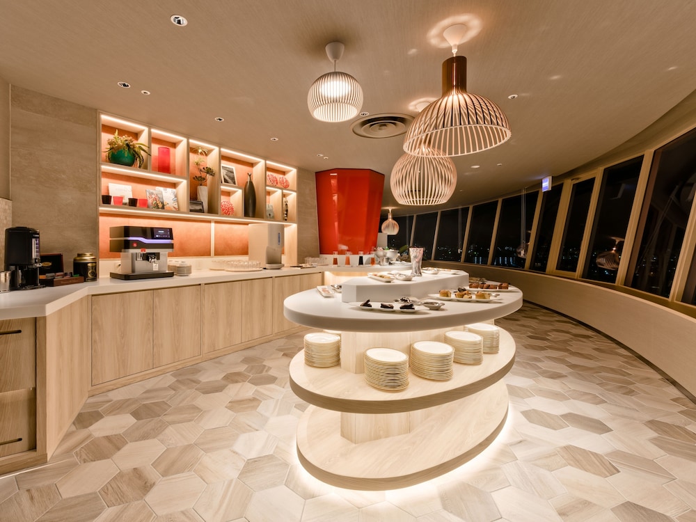 INFINISIS NAHA SHURIJO by Hewitt Resort 58/69