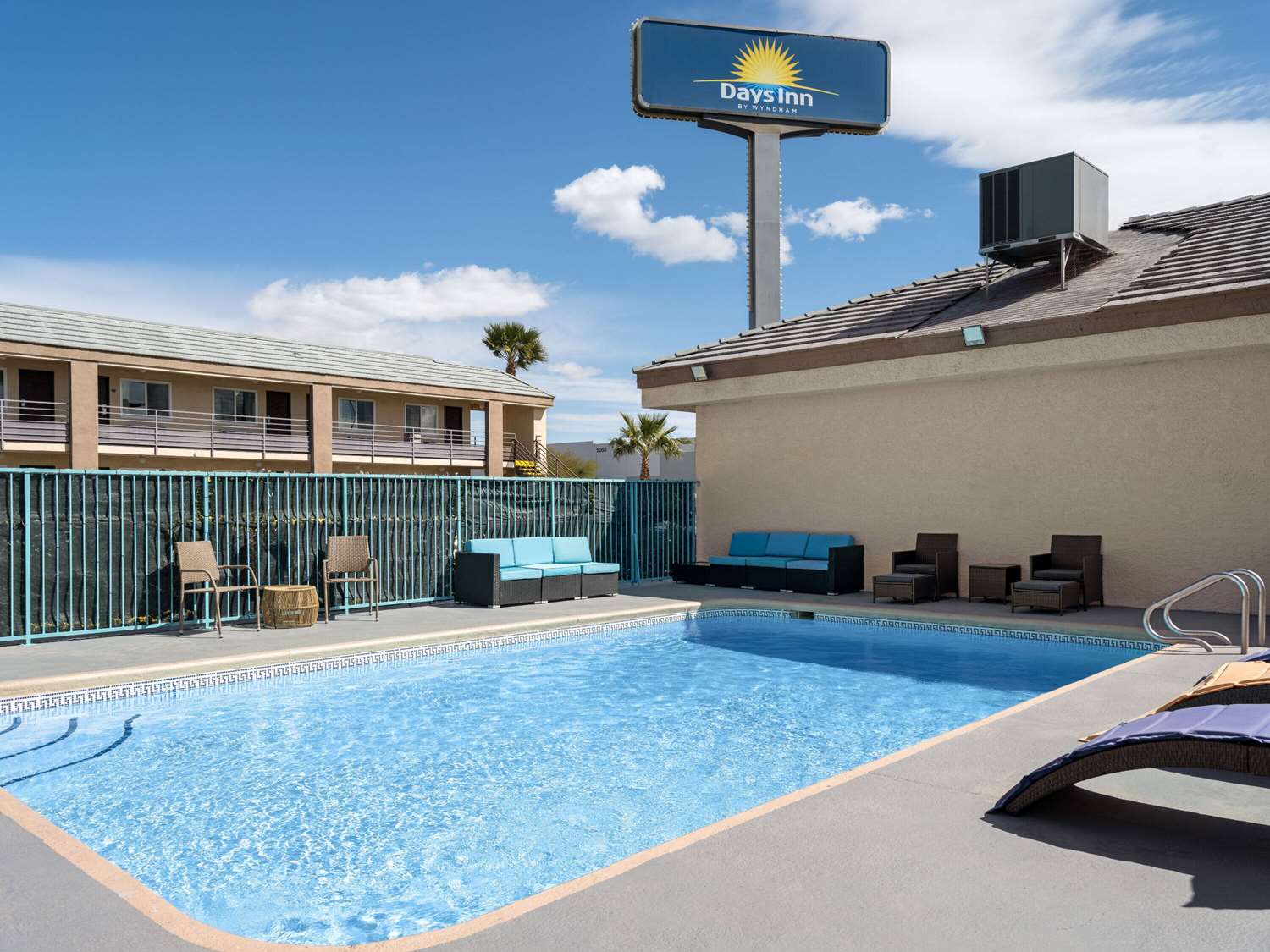 Days Inn by Wyndham Las Vegas Airport Near the Strip 17/21