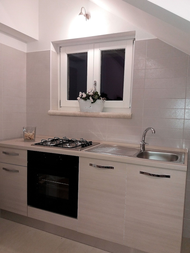 CASALE PORTO CONTESSA 49/57