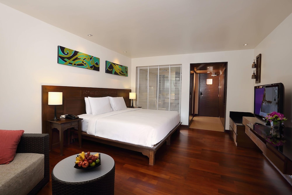 Le Meridien Phuket Beach Resort 15/73