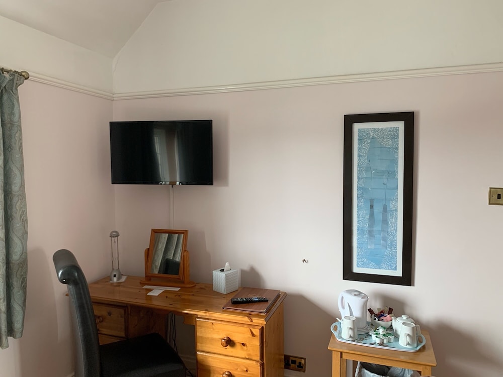 Burleigh House - Guest house 46/60