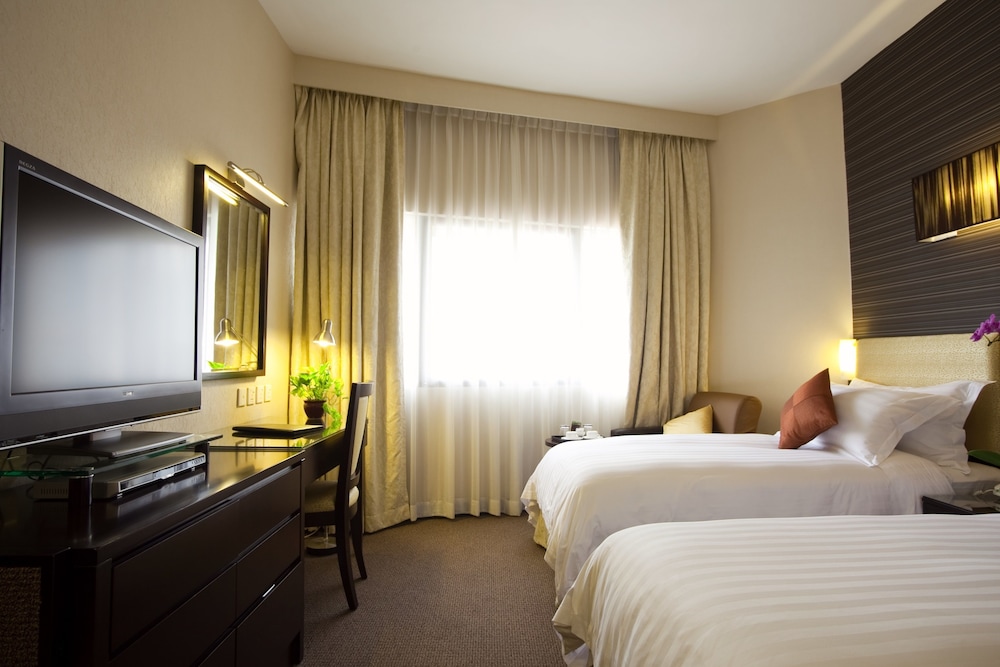 Hotel Royal Queens 12/27