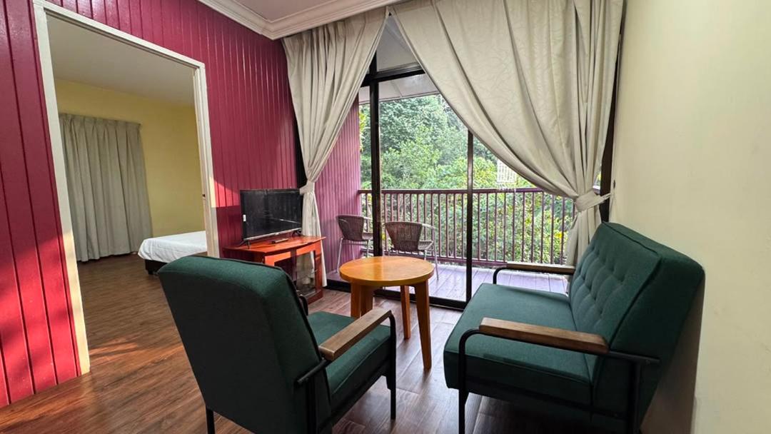 LiLLA Hilltop Retreats 32/50