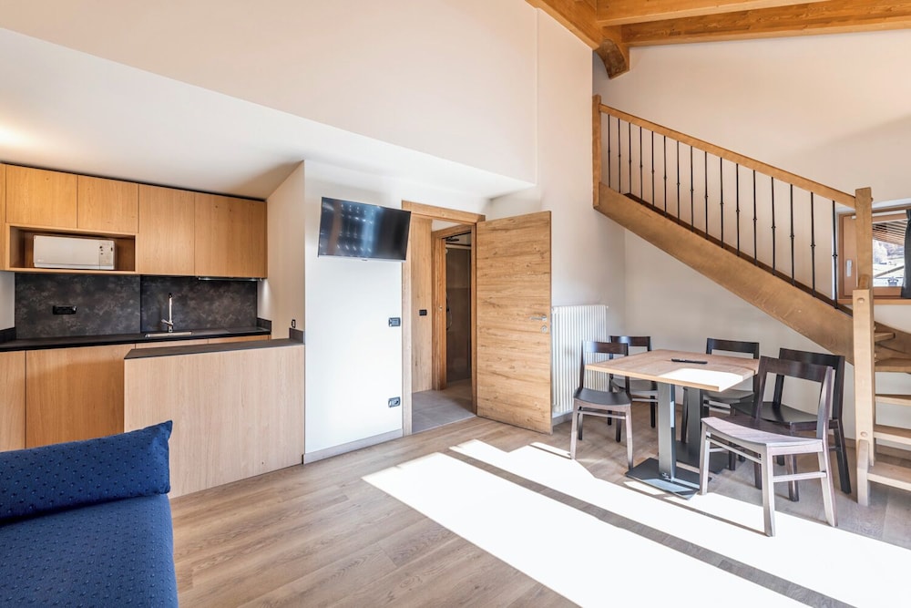 Residende Nevegall 8/42