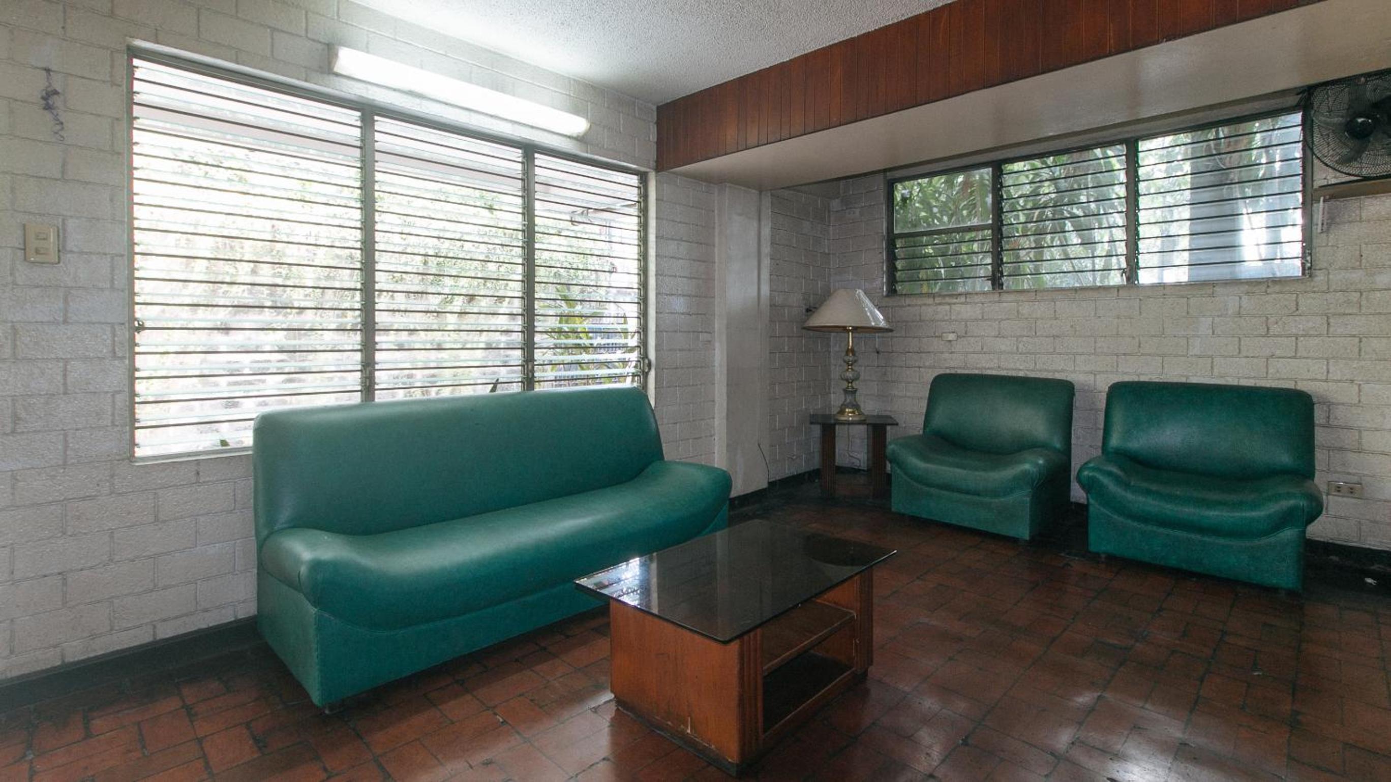 BROADWAY COURT APARTELLE 35/45