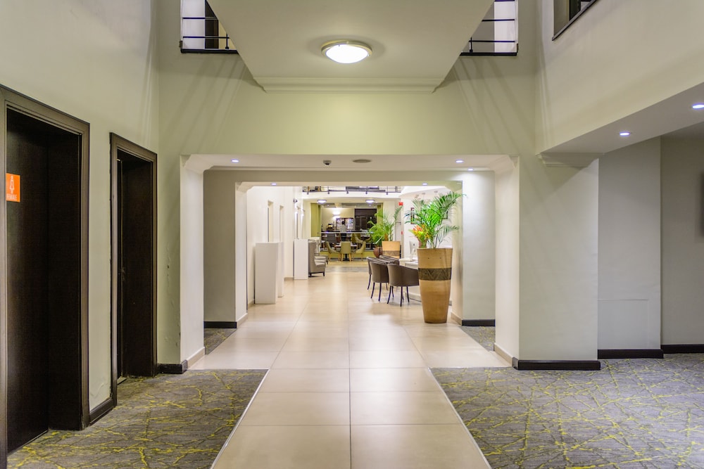 Leola Hotel Lkeja 3/47