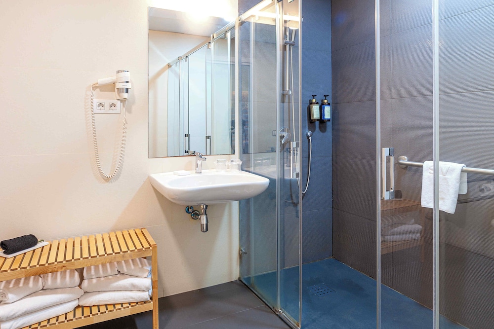 Suites Viena Plaza de Espana 60/61