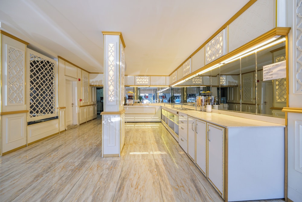 Kar Hotel 5/50