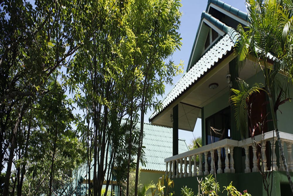 HAAD SON RESORT 4/50