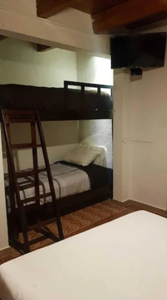 Hotel Casa Autora 40 18/24