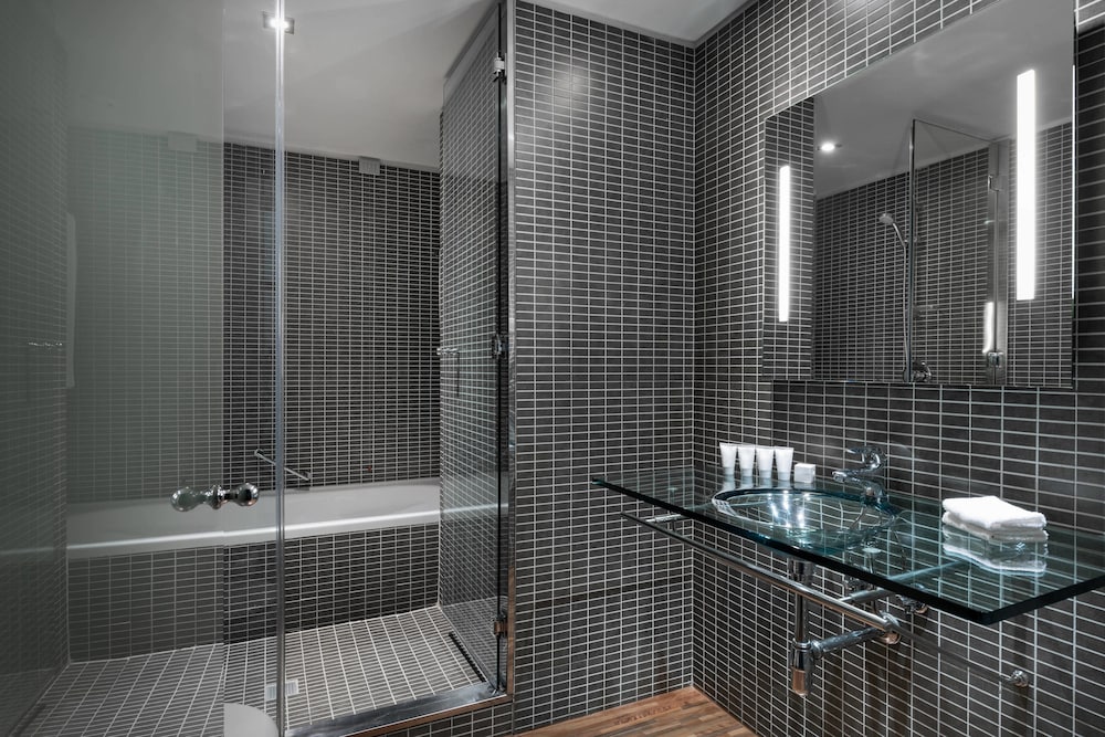 Ac Hotel Milano By Marriott 12/35