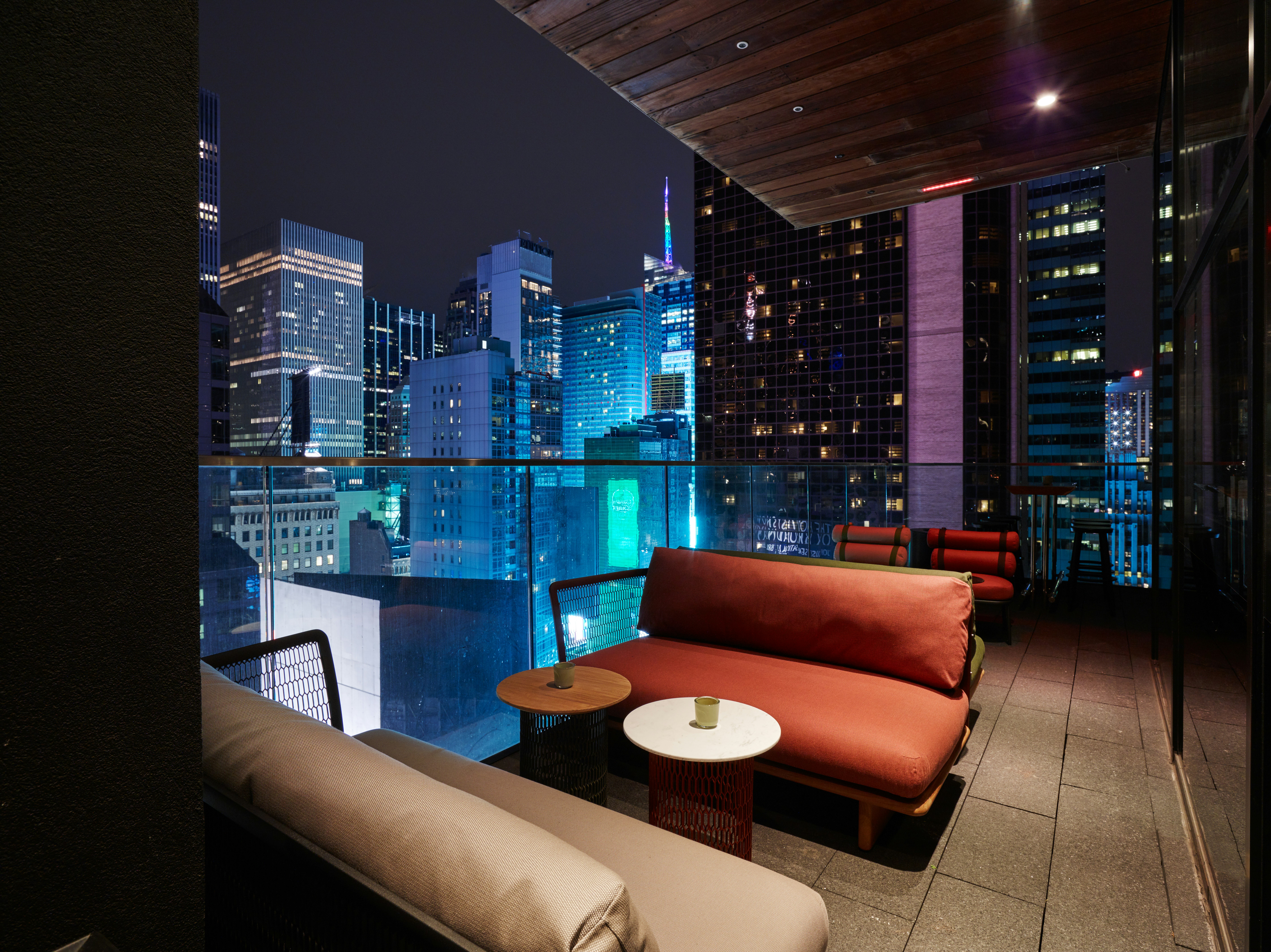 citizenM New York Times Square 24/57