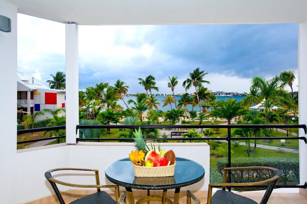 Hommage Hotel Residences 34/50