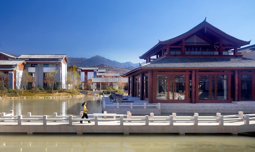 Jinmao Purelax Lijiang, The Unbound Collection By Hyatt 5/70