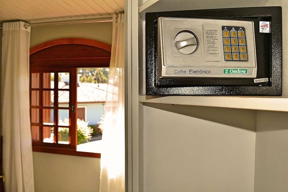 Hotel Bangalos da Serra 9/82