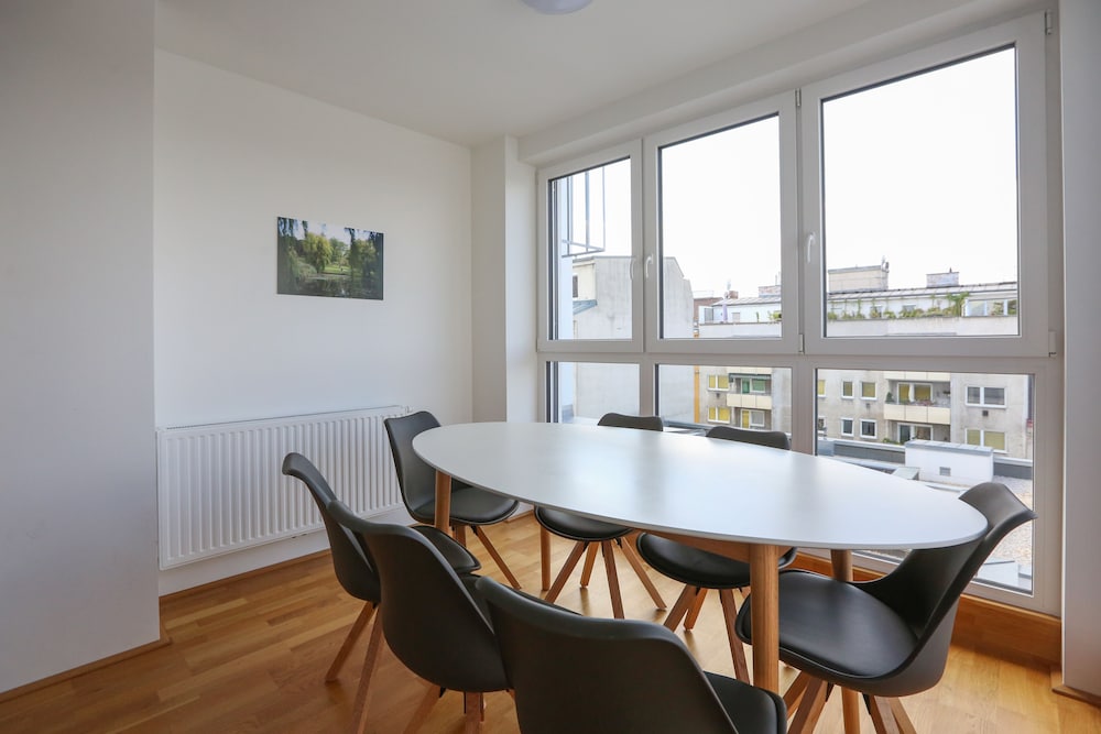 4 Beds and More Vienna Apartments 21/29