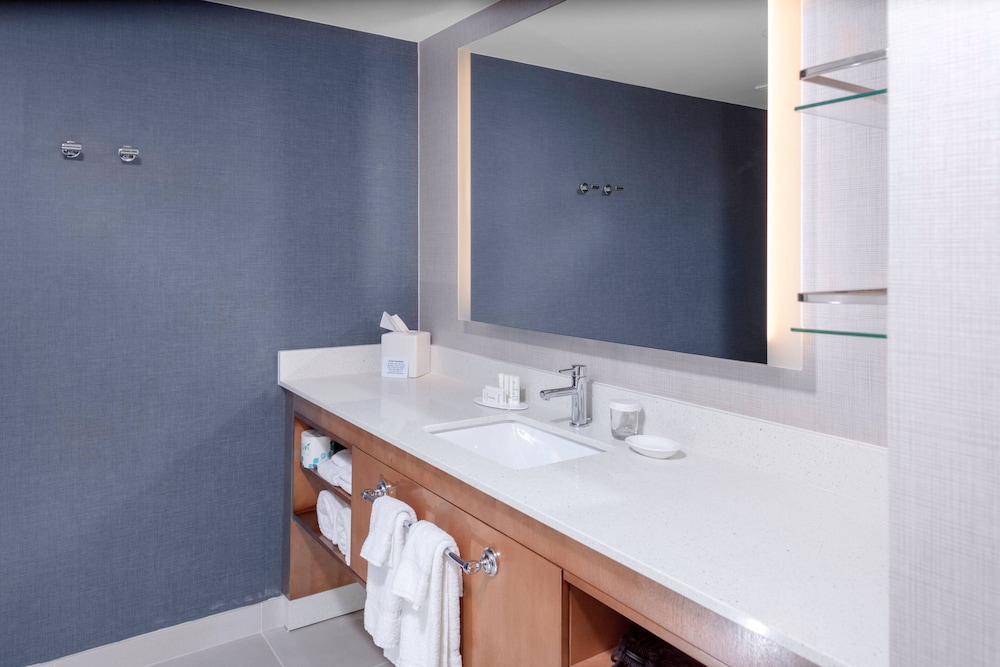 Residence Inn Virginia Beach Town Center 11/40