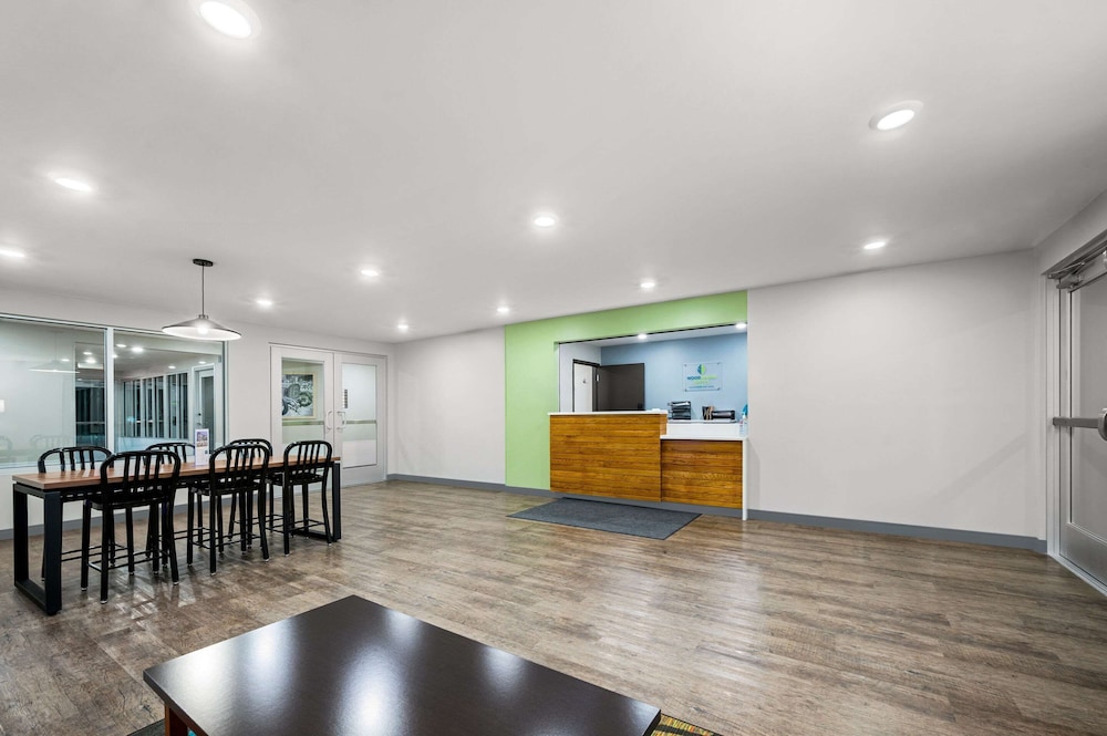 WoodSpring Suites Dearborn - Detroit 5/34