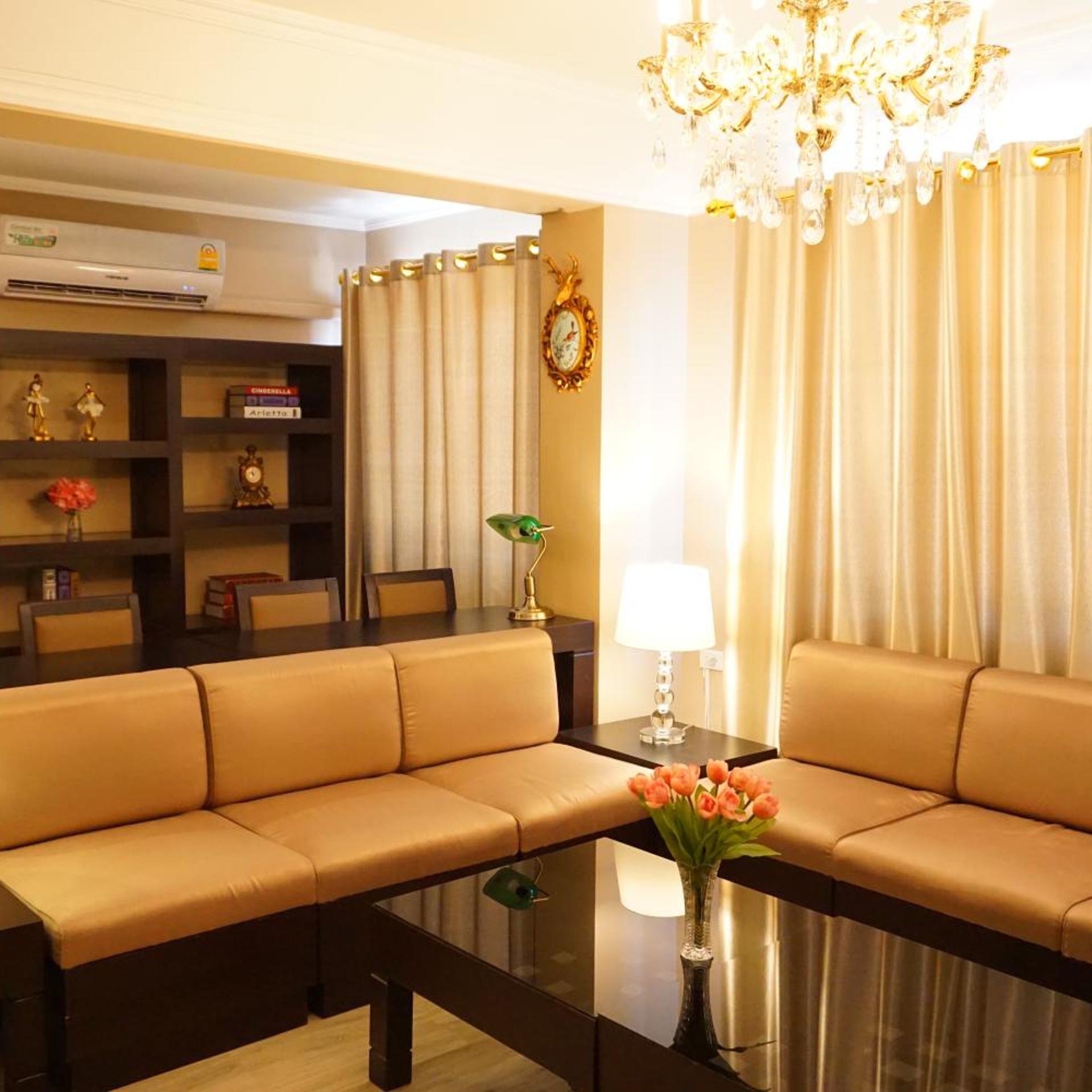 Taris Art Hotel Phrae 82/96