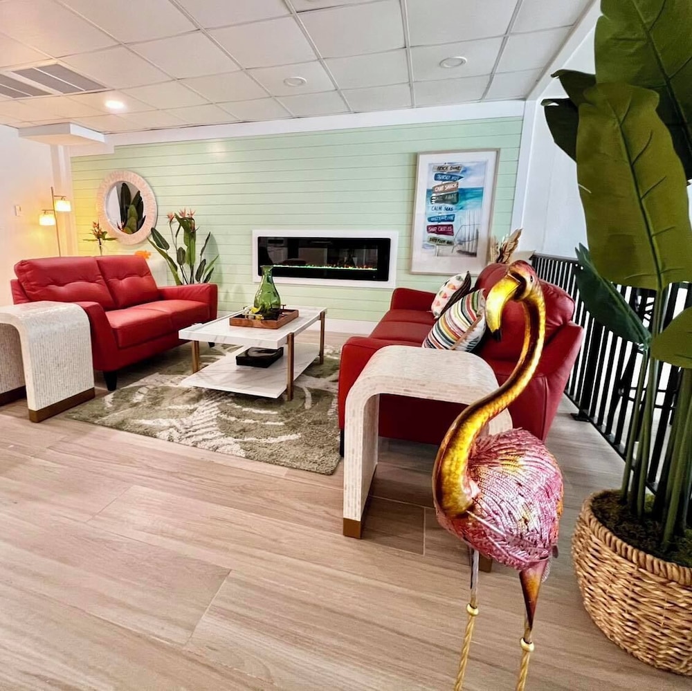 Lani Kai Beachfront 27/50