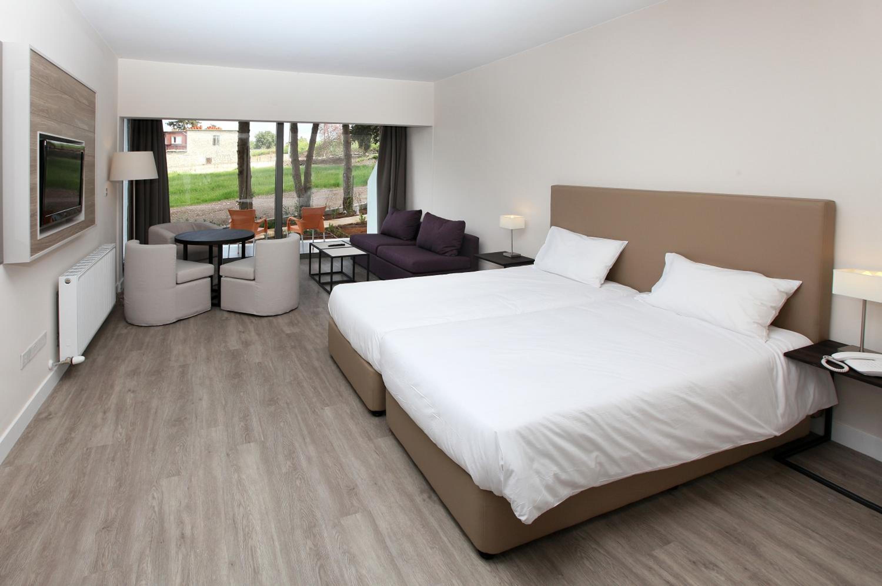 Junior Suite, Village View، Droushia Heights Hotel 4/6