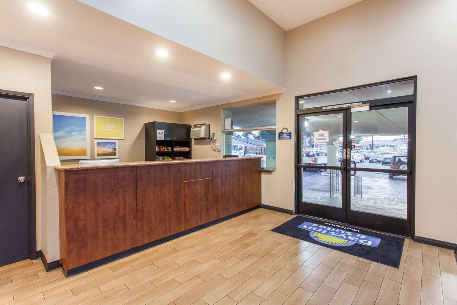 Days Inn by Wyndham San Diego-East/El Cajon 4/56