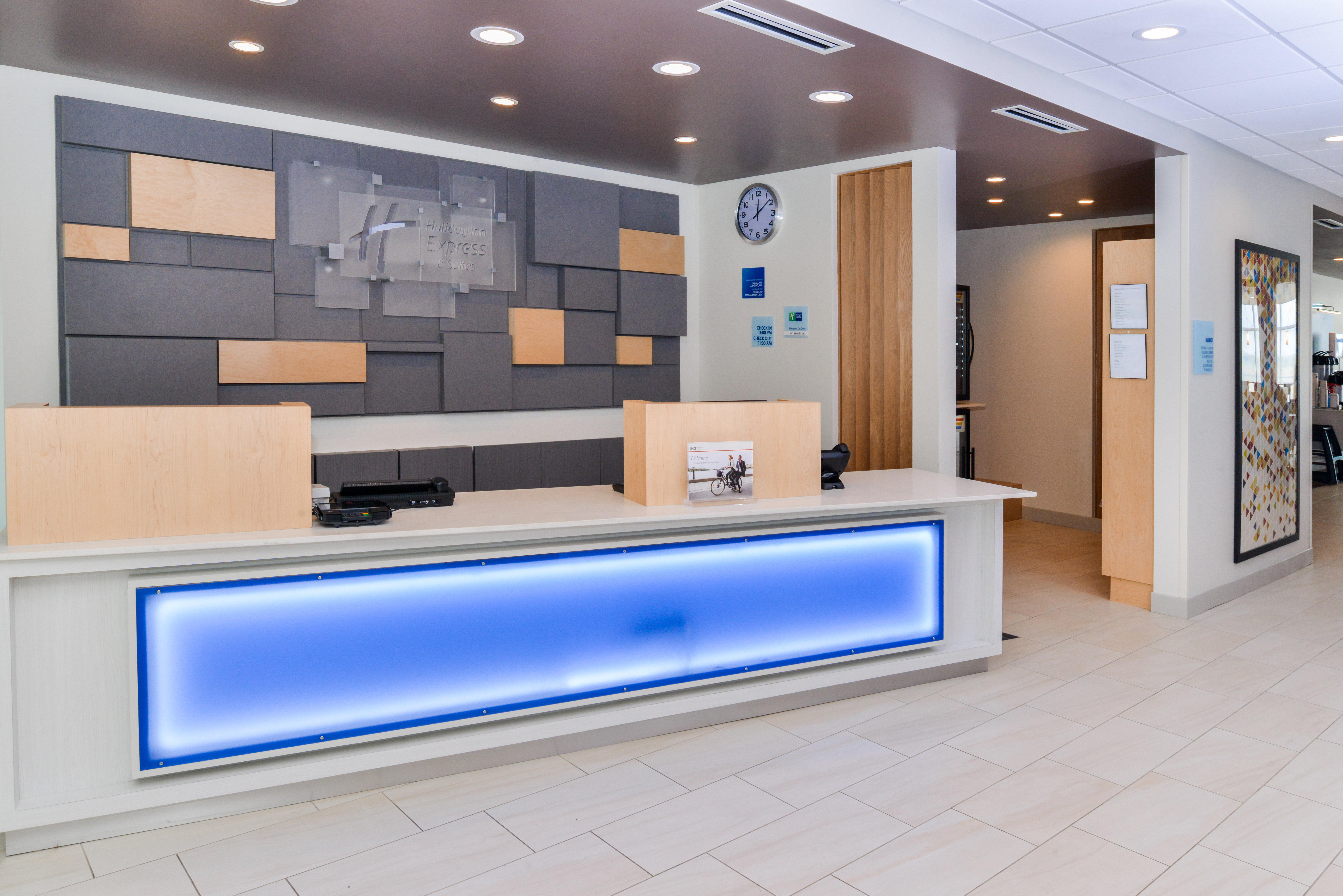 Holiday Inn Express Suites Ogallala 14/75