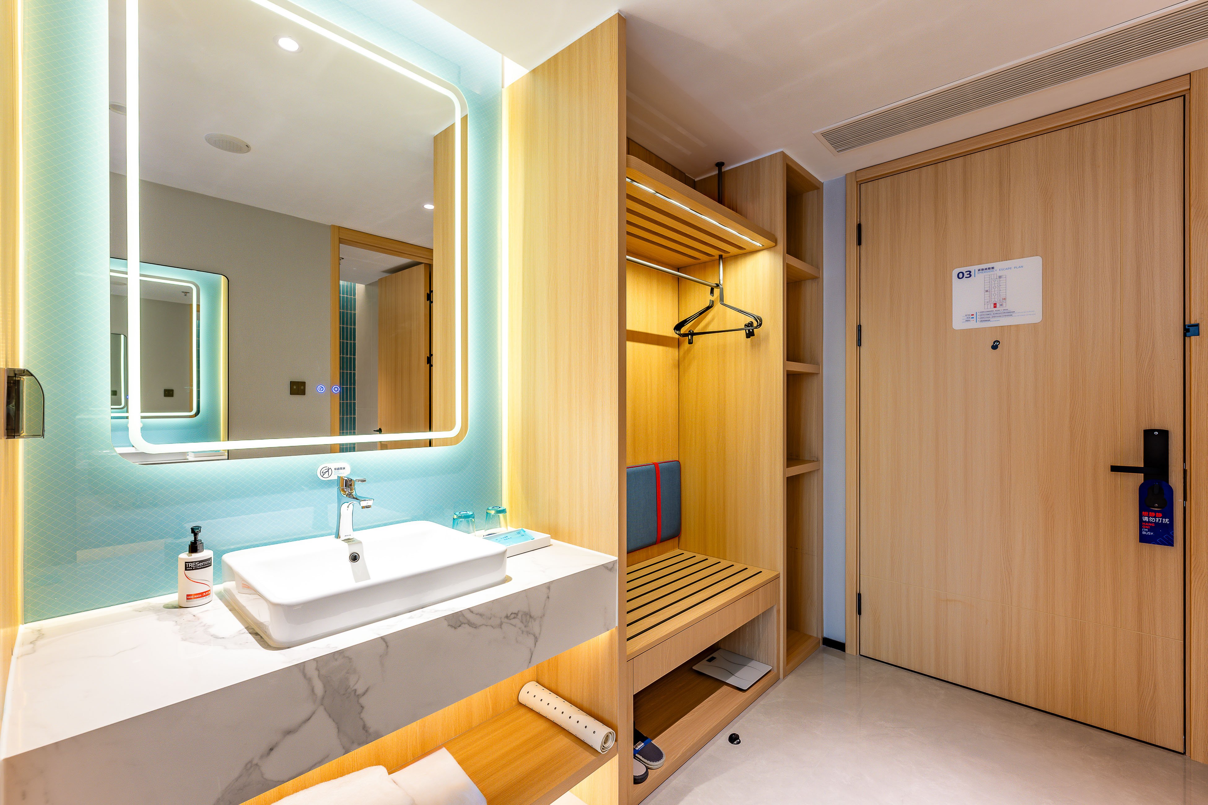 غرفة قياسية بسريرين مزدوجين بإطلالة على المدينة، Holiday Inn Express Nanjing Xi'anmen 4/4