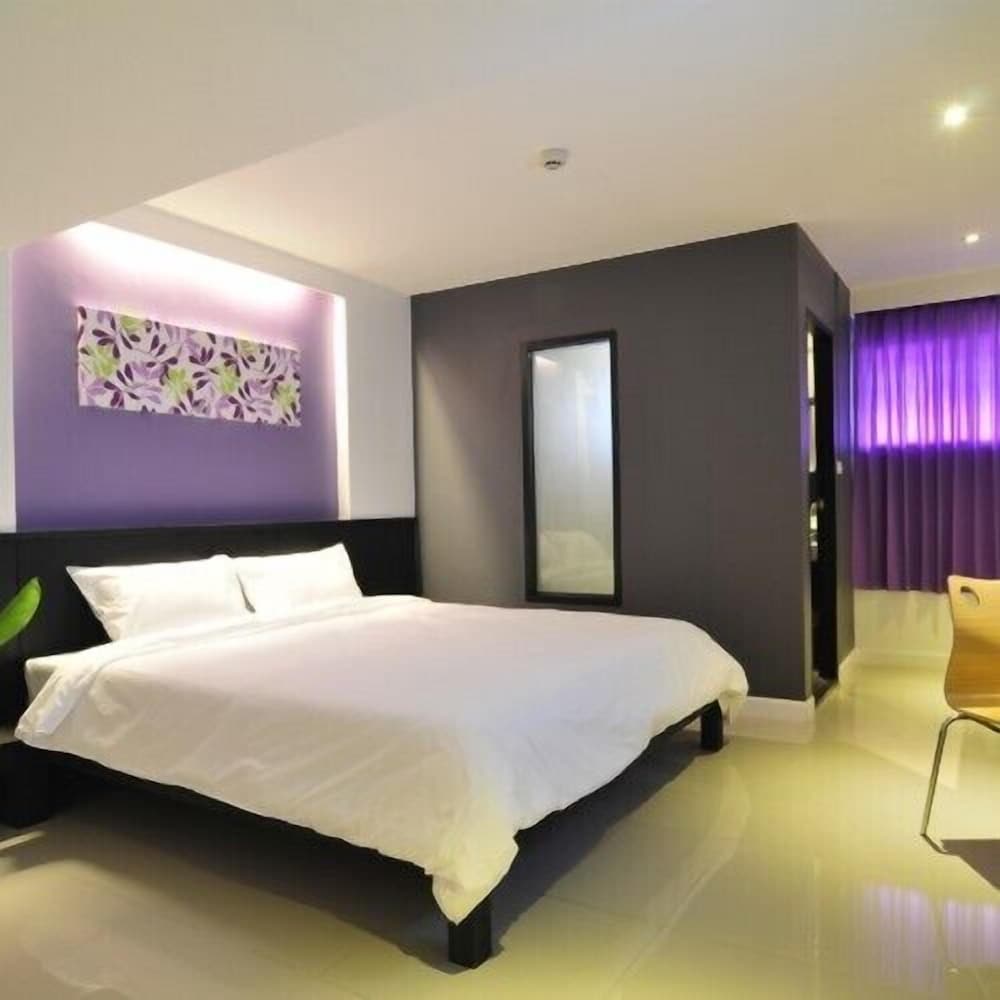At24 Boutique Hotel 10/29