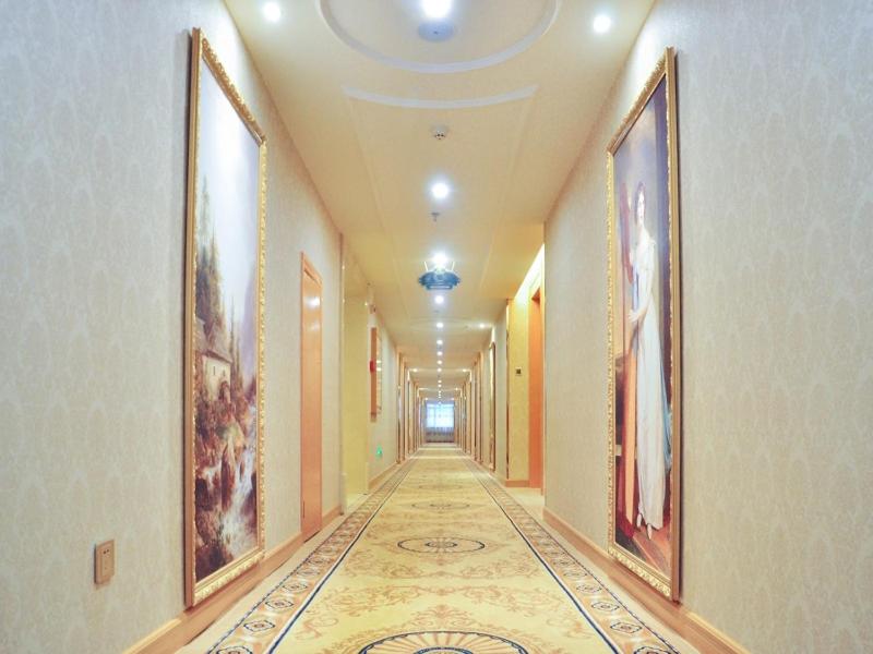 Vienna Hotel (Jiujiang Railway Station) 37/37