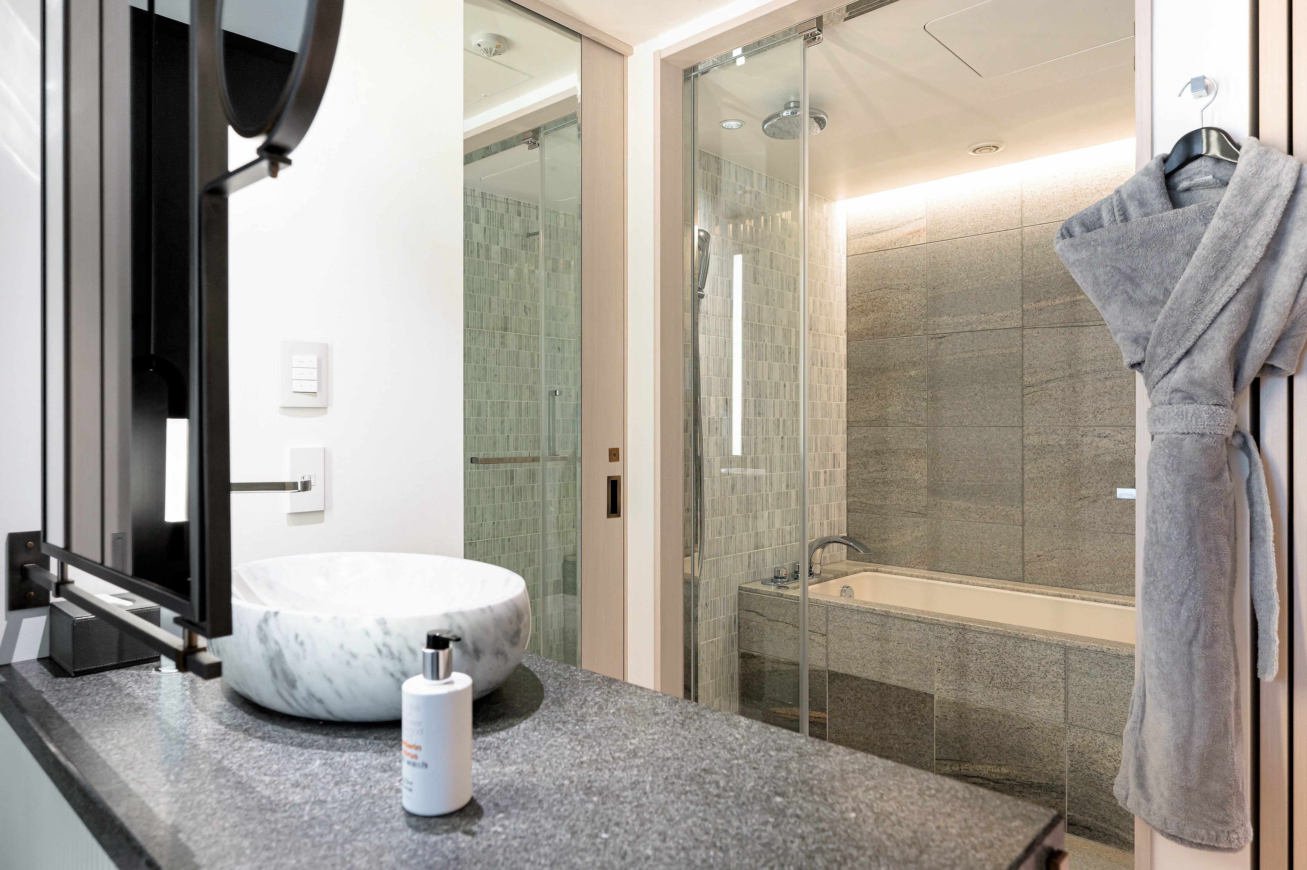 Essential, King Bed, High Floor، Kimpton Shinjuku Tokyo 3/3
