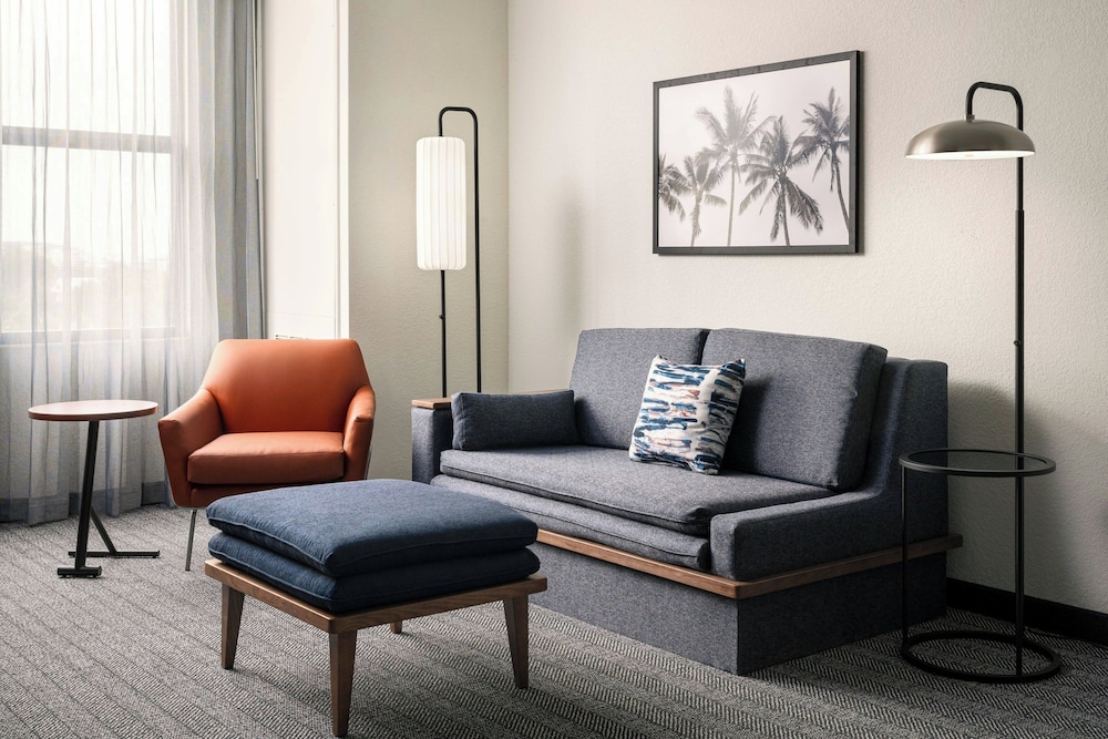Courtyard by Marriott St. Petersburg Downtown 37/64