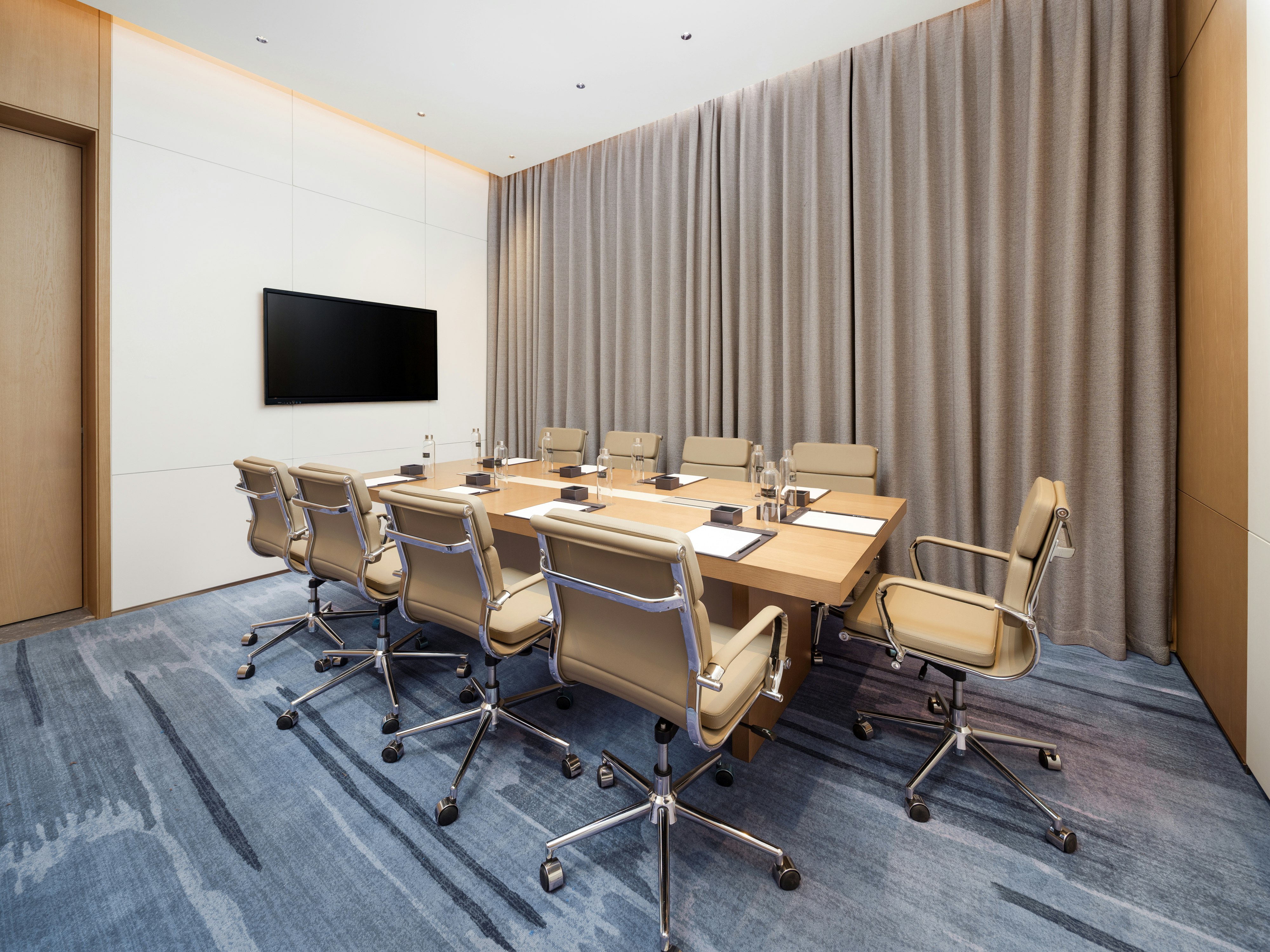 Canton Hotel Guangzhou, Tapestry Collection by Hilton 38/50