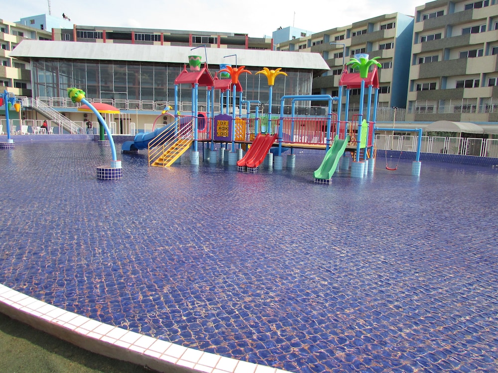Bay Park Resort 57/64