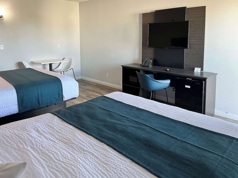 Motel6 Las Vegas, NV - Downtown Fremont St 15/31