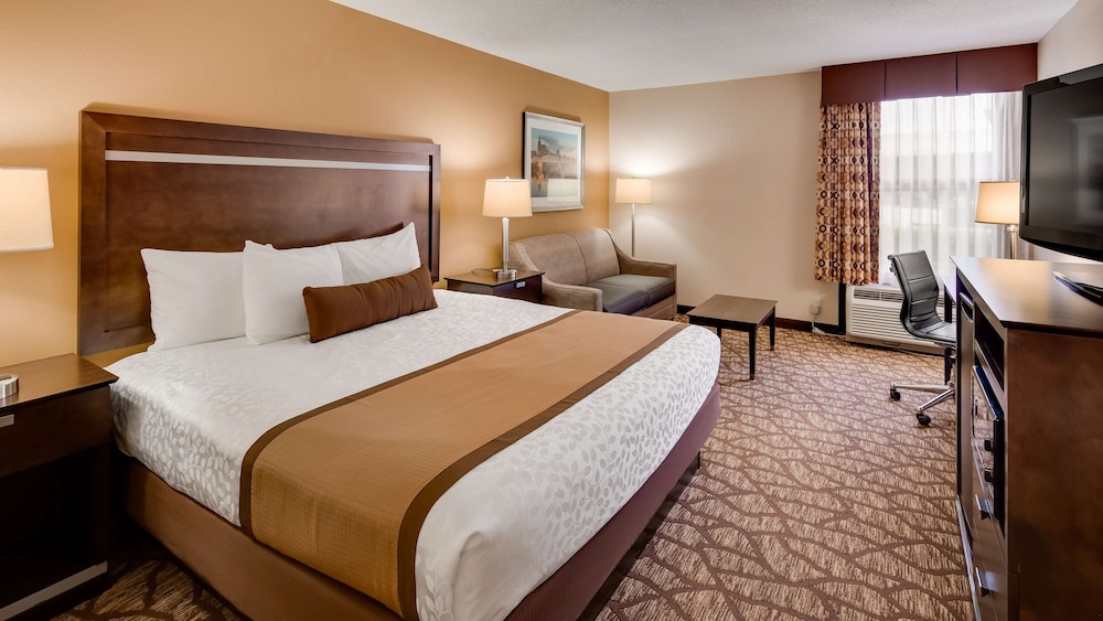 Best Western Plus Belle Meade Inn and Suites 15/30