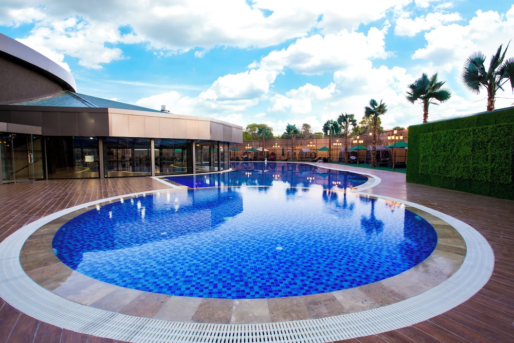 Sahid Zarafshon Hotel 48/50