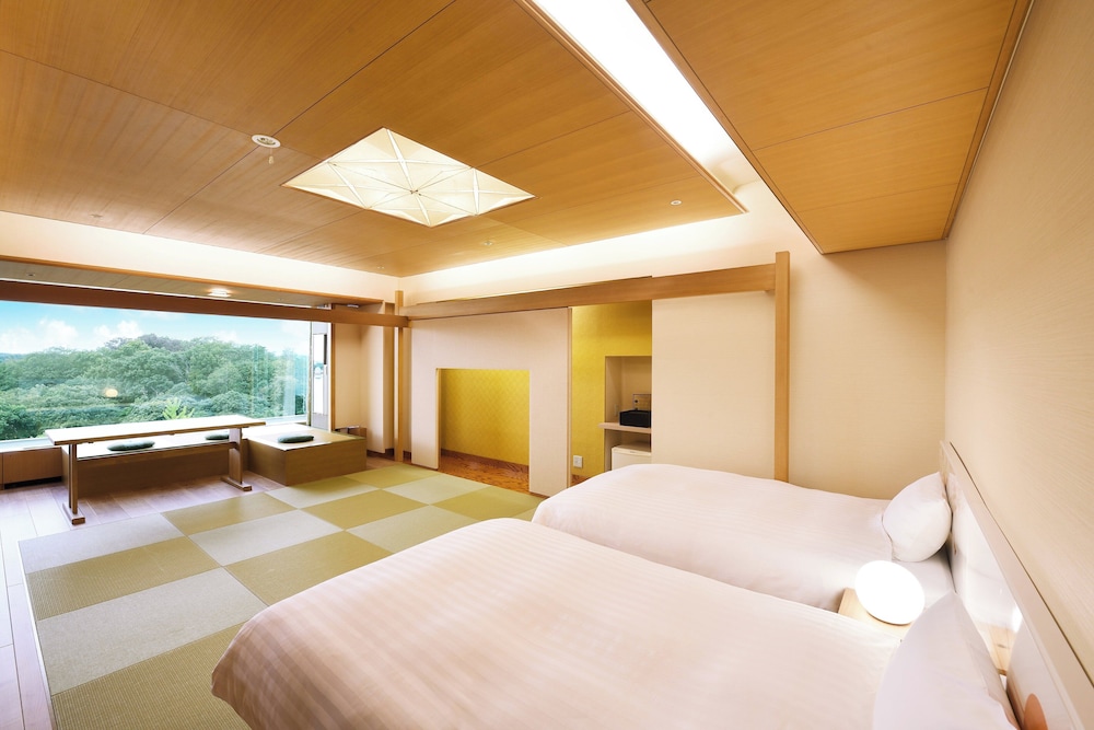 Kikusuitei (Chugoku Kappo Ryokan Kikusuitei) 22/65