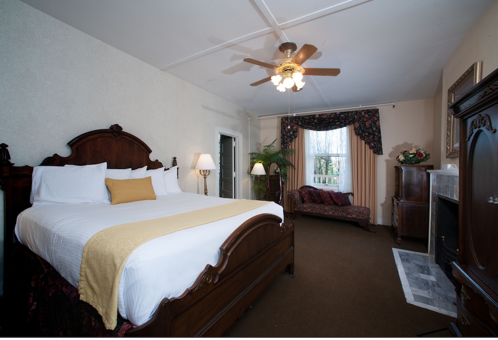 HOTEL COLORADO 25/72