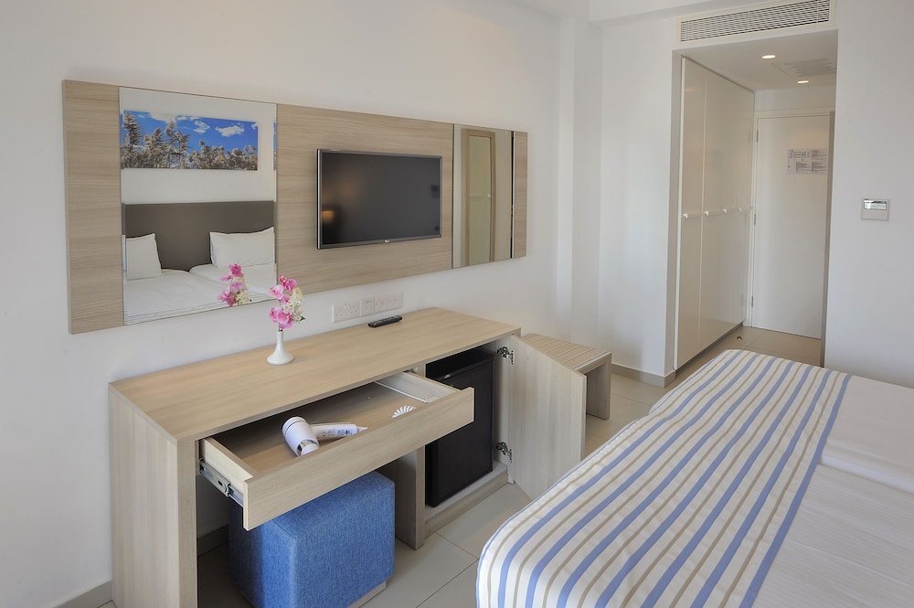 Nissiana Hotel 21/50