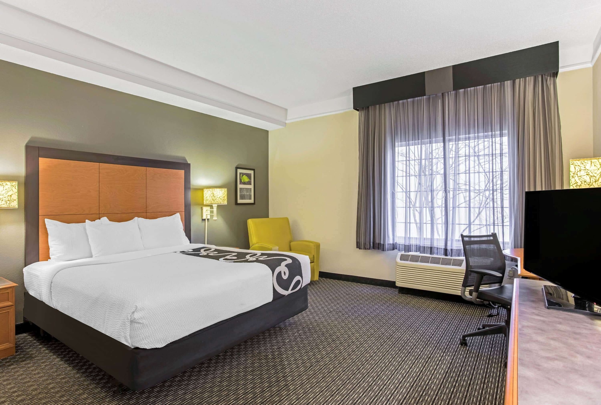 غرفة بسرير كينج لذوي الإعاقة، La Quinta Inn & Suites by Wyndham Birmingham Homewood 5/10