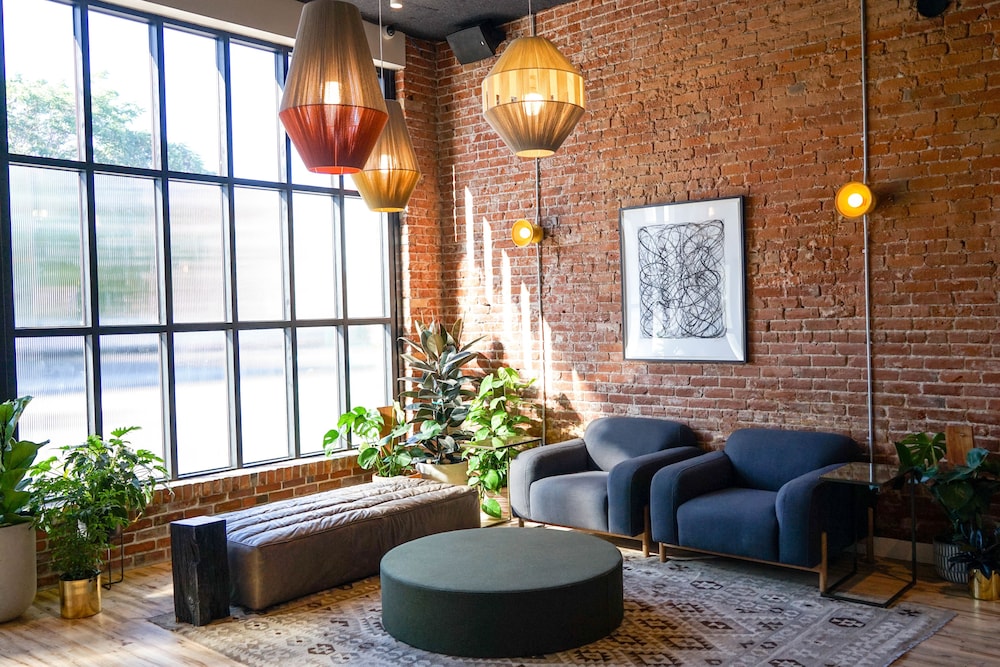 The Jesse Hotel and Bar 32/50